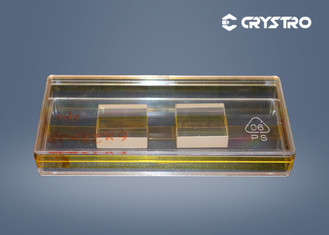 De enige Synthetische Terbium Blokken Dia 28x28x6 van Galliumgarnet crystal TGG